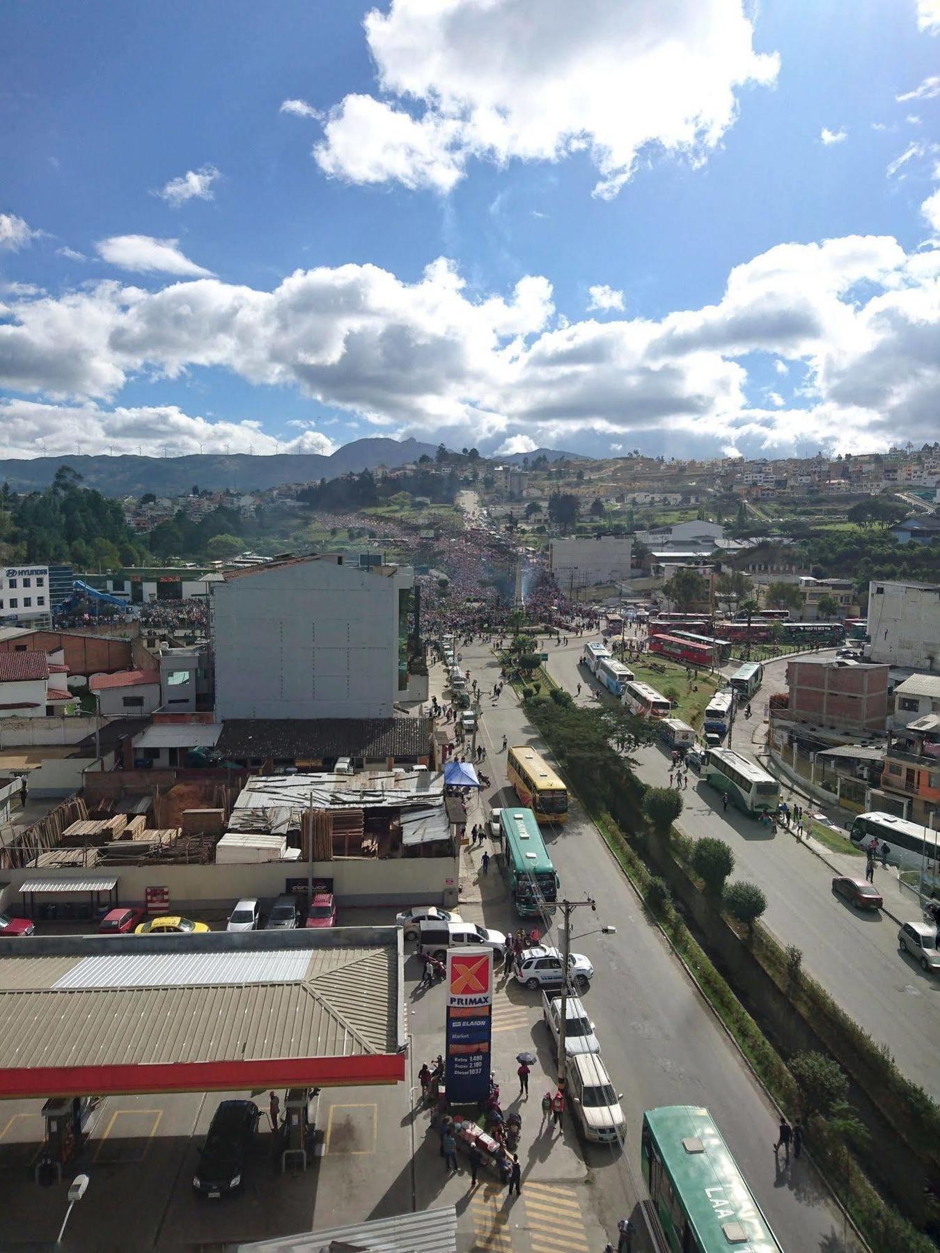 Casben Hotel Loja Extérieur photo
